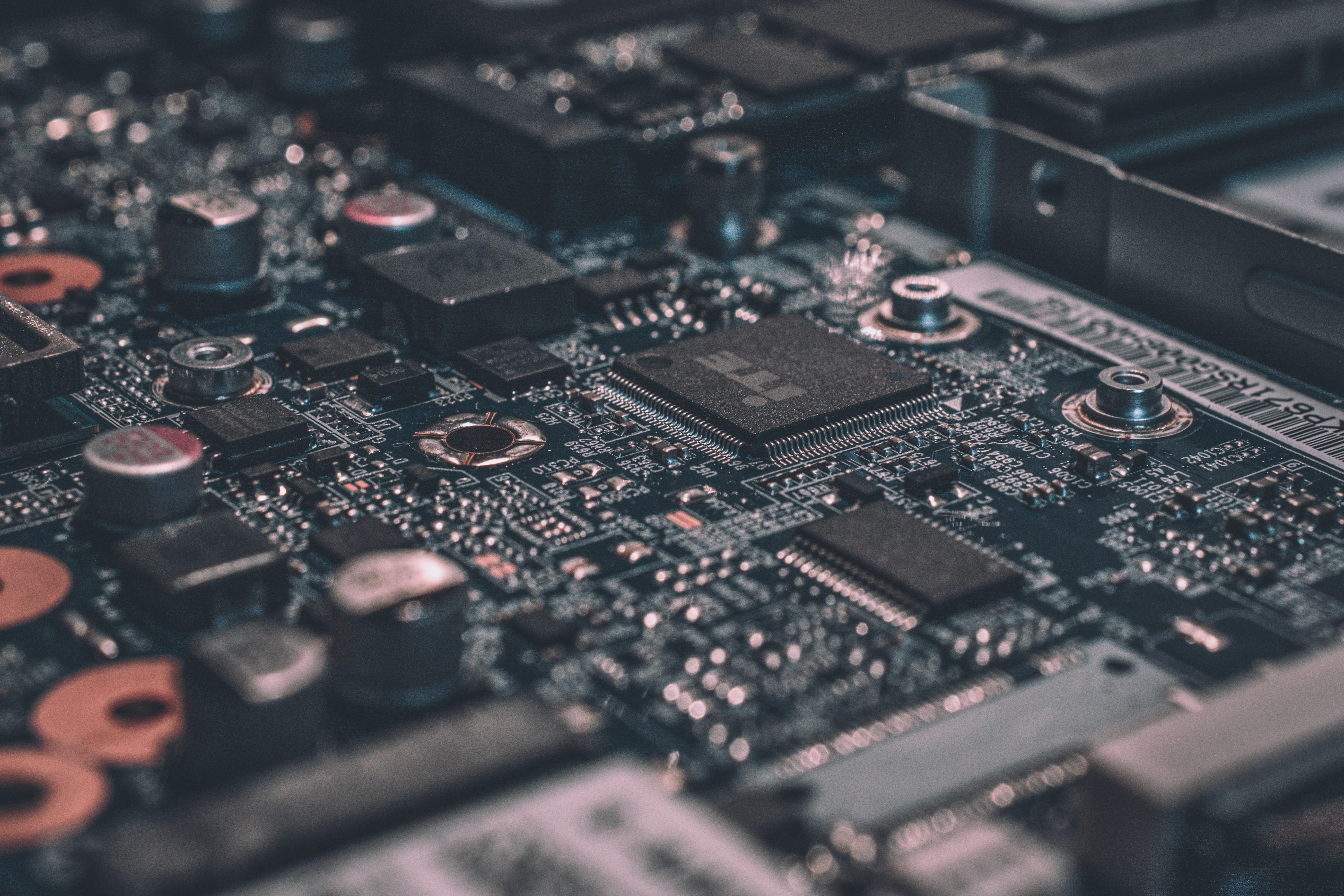 Micron (+35 ) Memory Matters in the AI Cycle.jpg